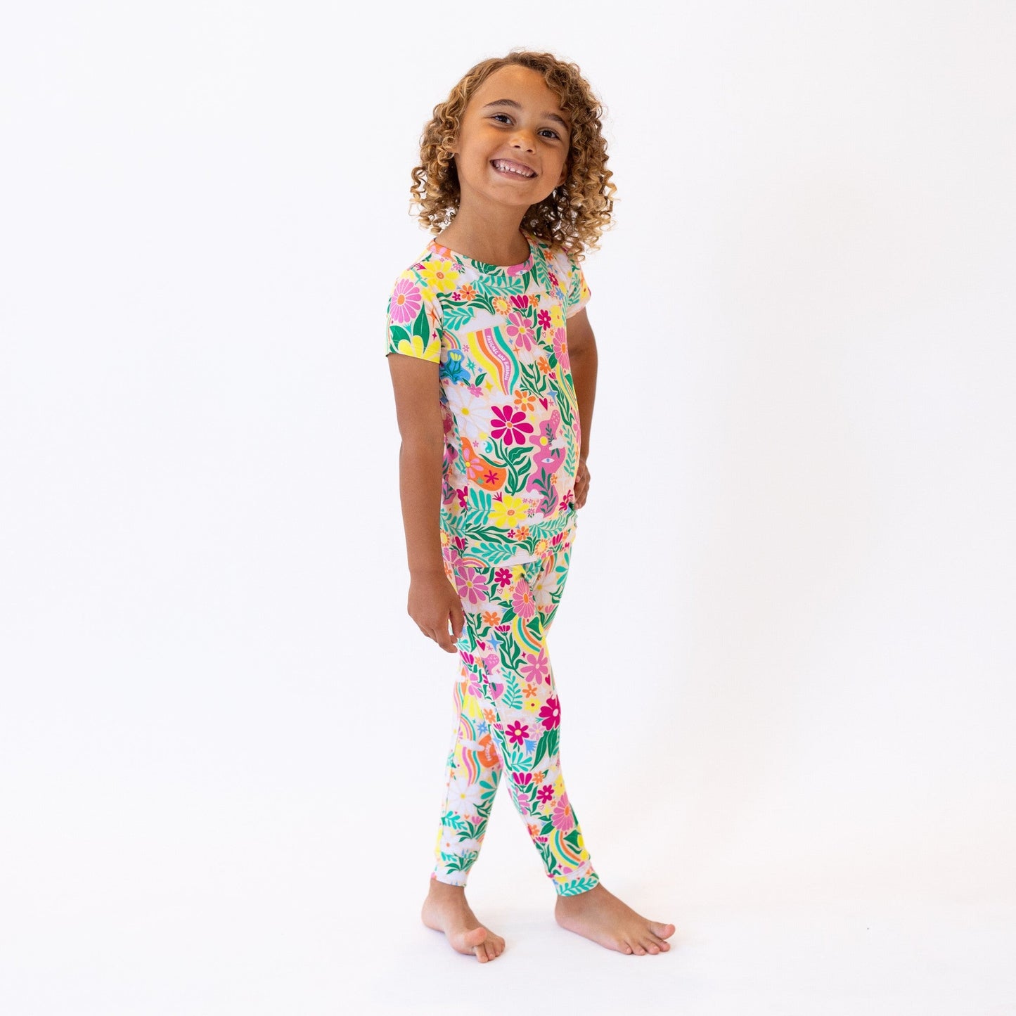 The Second-Skin 2-Piece Short Sleeve Pajama | Rainbow Daisy Babe