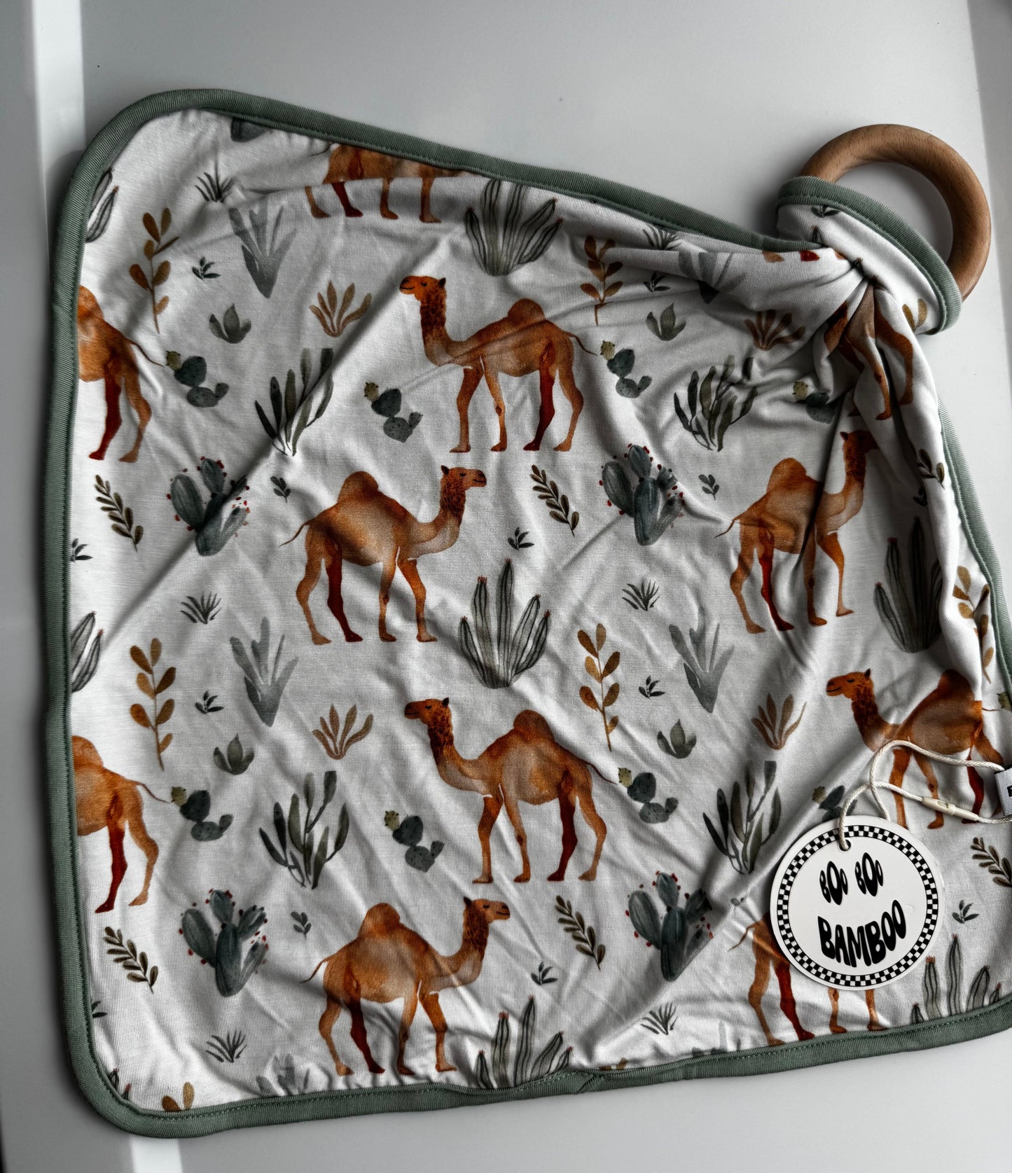 Oasis Oversized Wooden Ring Lovey