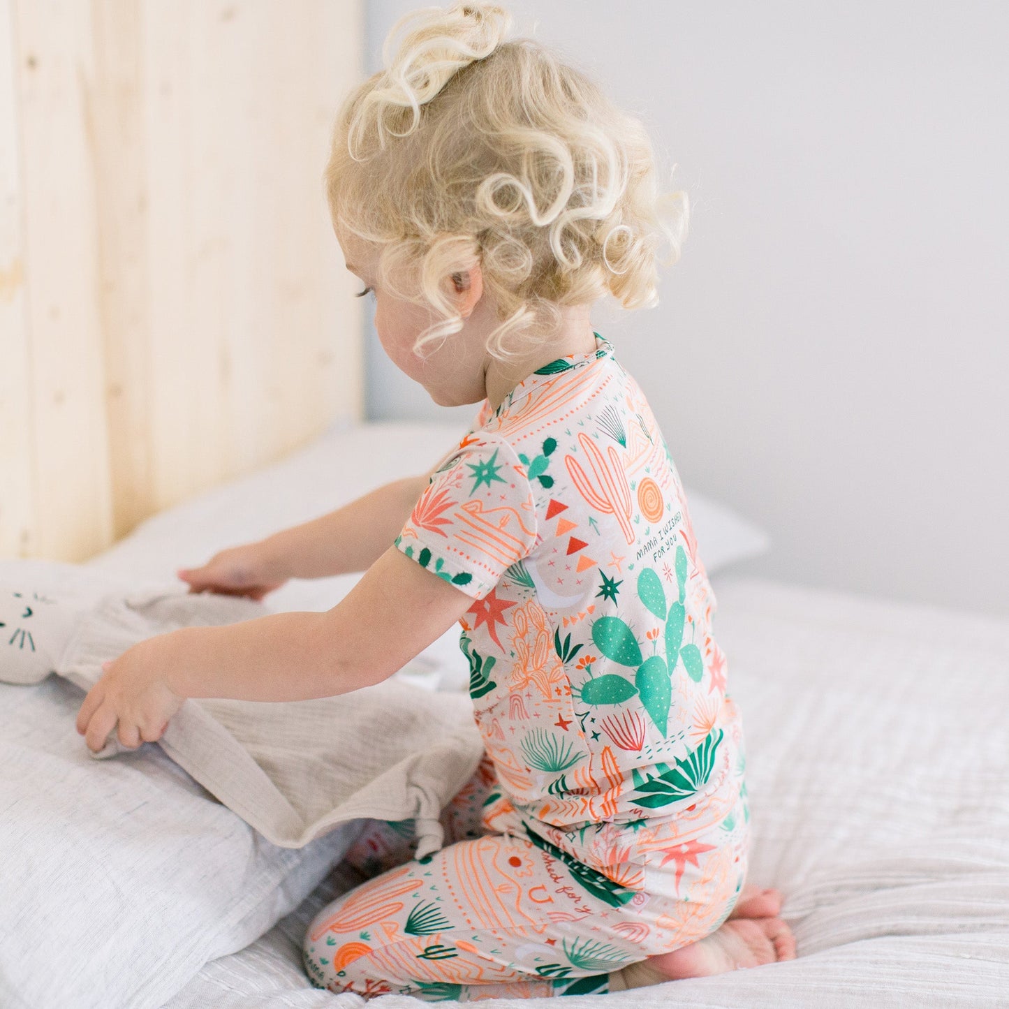 The Second-Skin 2-Piece Short Sleeve Pajama | Desert Cactus (Beige)