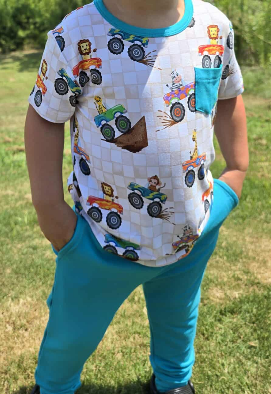 Rumble in the Jungle Pocket tee