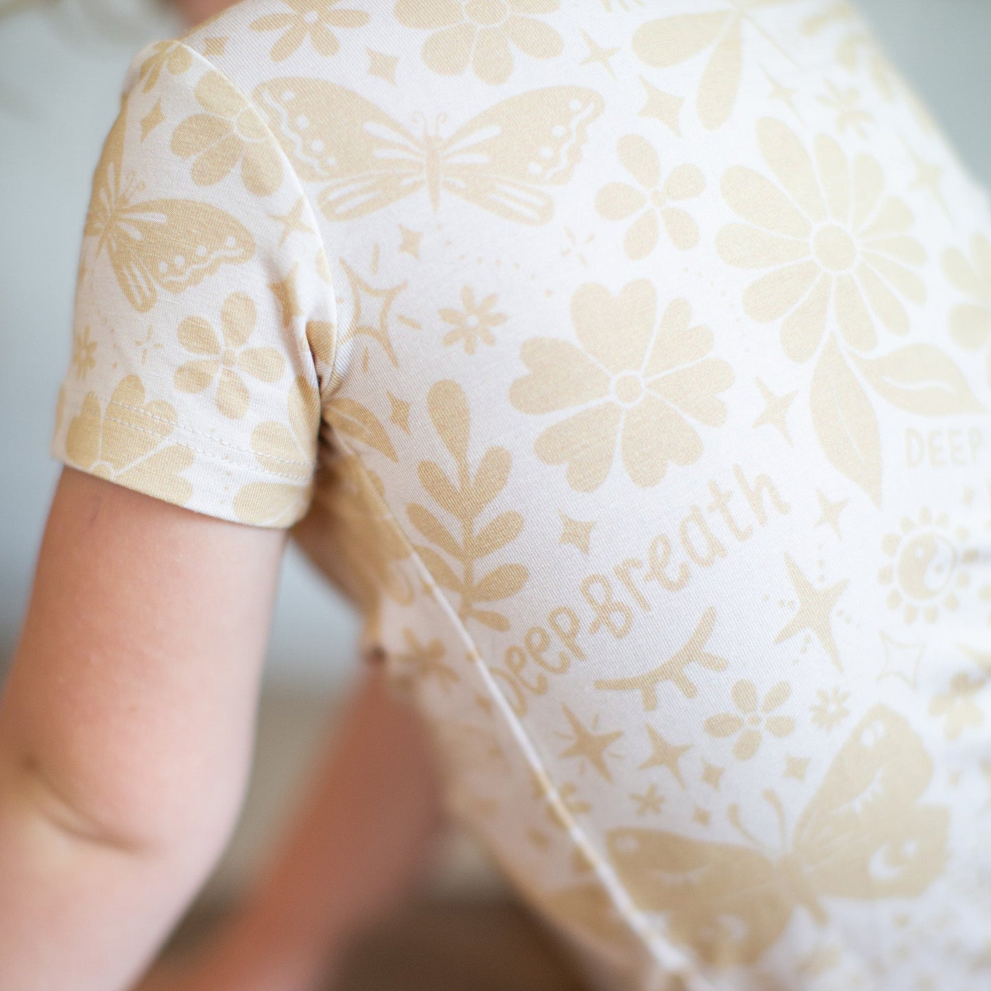 The Second-Skin 2-Piece Short Sleeve Pajama | Om Baby (Beige)