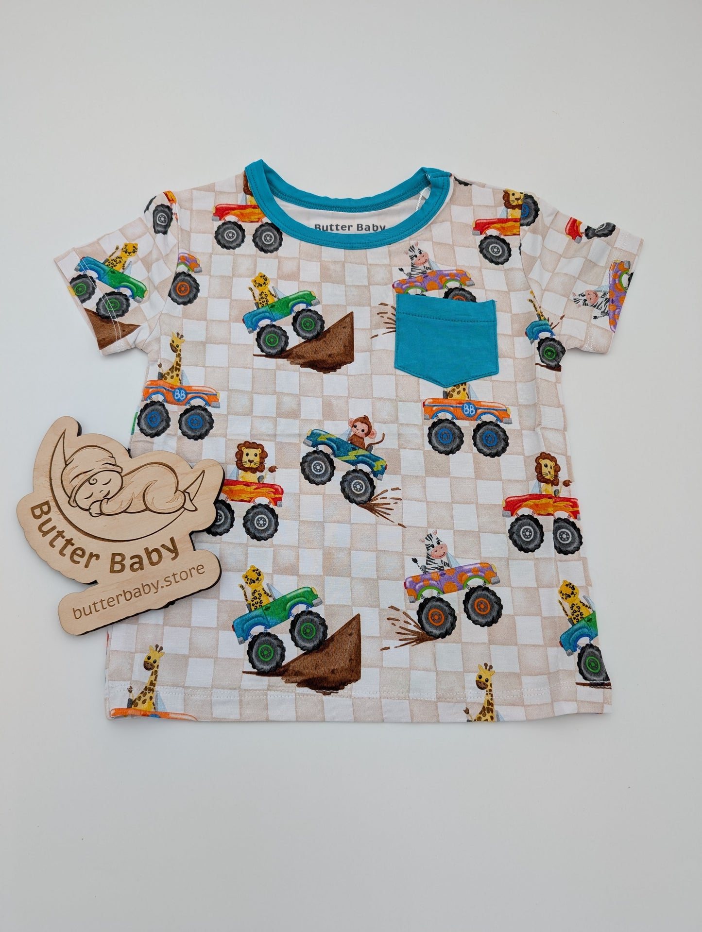 Rumble in the Jungle Pocket tee